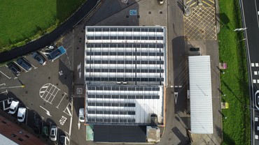 Instalación de paneles solares Cantabria: 48.2 kWp en cubierta de estación de servicio en Reocín