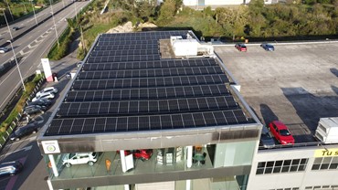 Instalación de paneles solares en Gijón: 104 kWp de paneles solares en concesionario